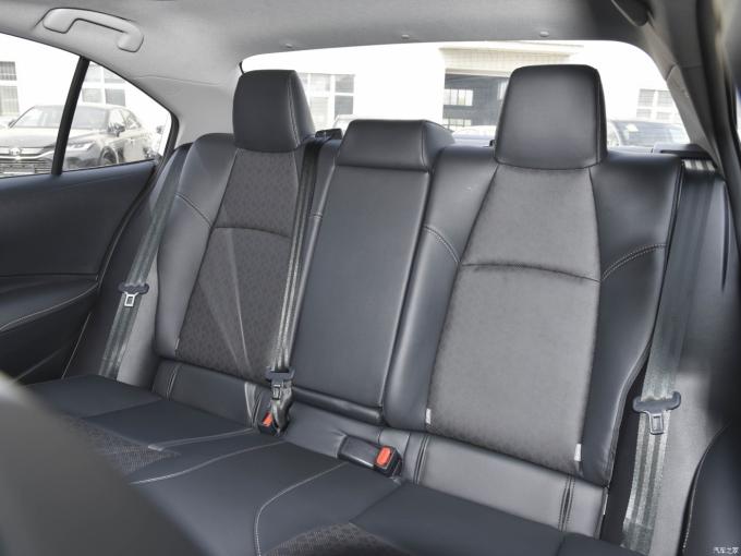 تویوتا کورولا کراس فرنت لندر 2024 قیمت ارزان تویوتا SUV 5 صندلی موجود است 8